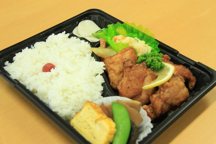 居酒屋美咲唐揚弁当