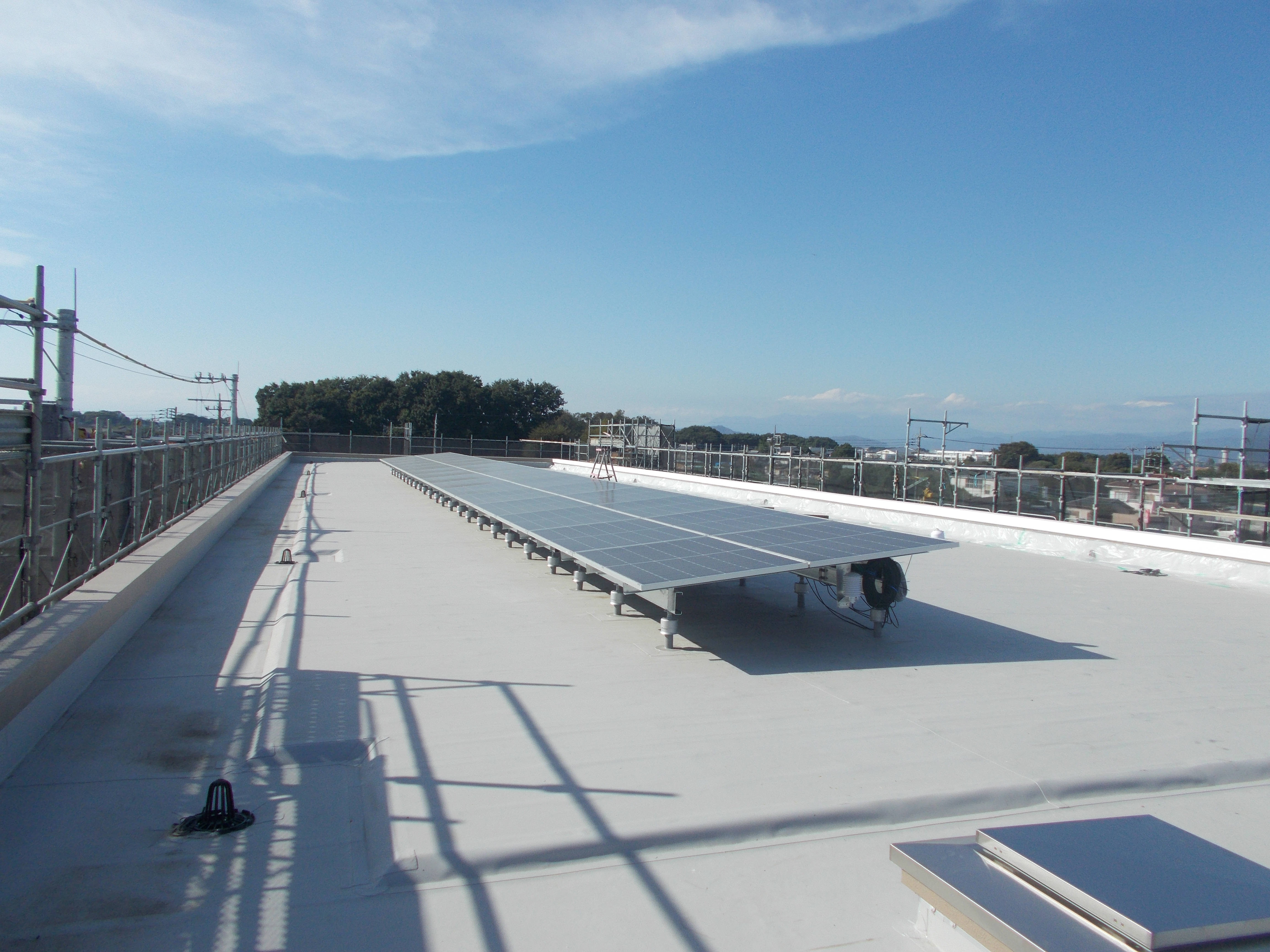 太陽光発電パネル等搬入、設置6