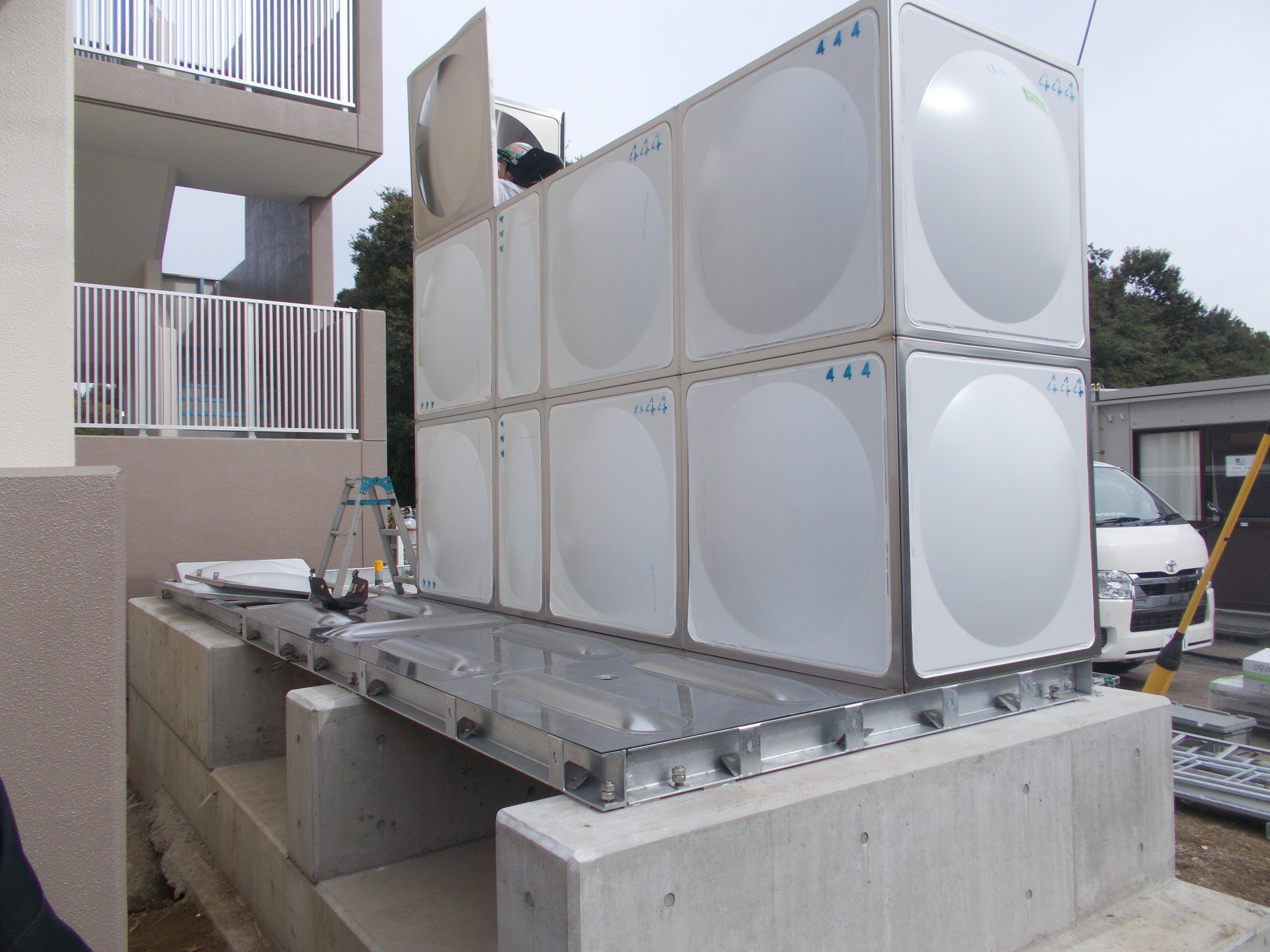 受水槽設置工事4