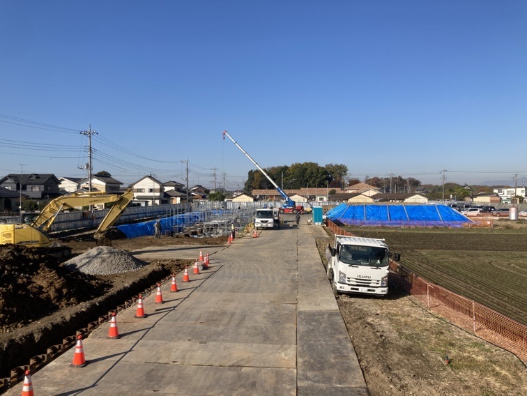 東棟基礎掘削・西棟B通りベース配筋1