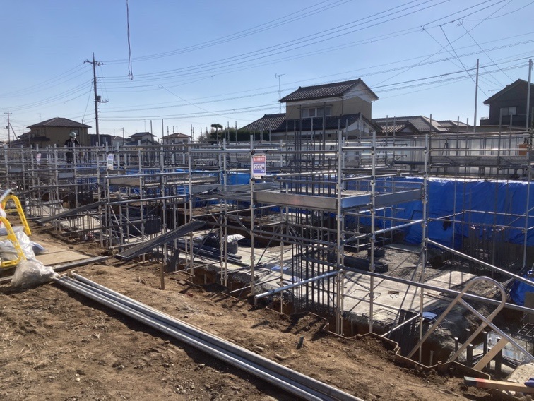 東棟基礎掘削・西棟B通りベース配筋4