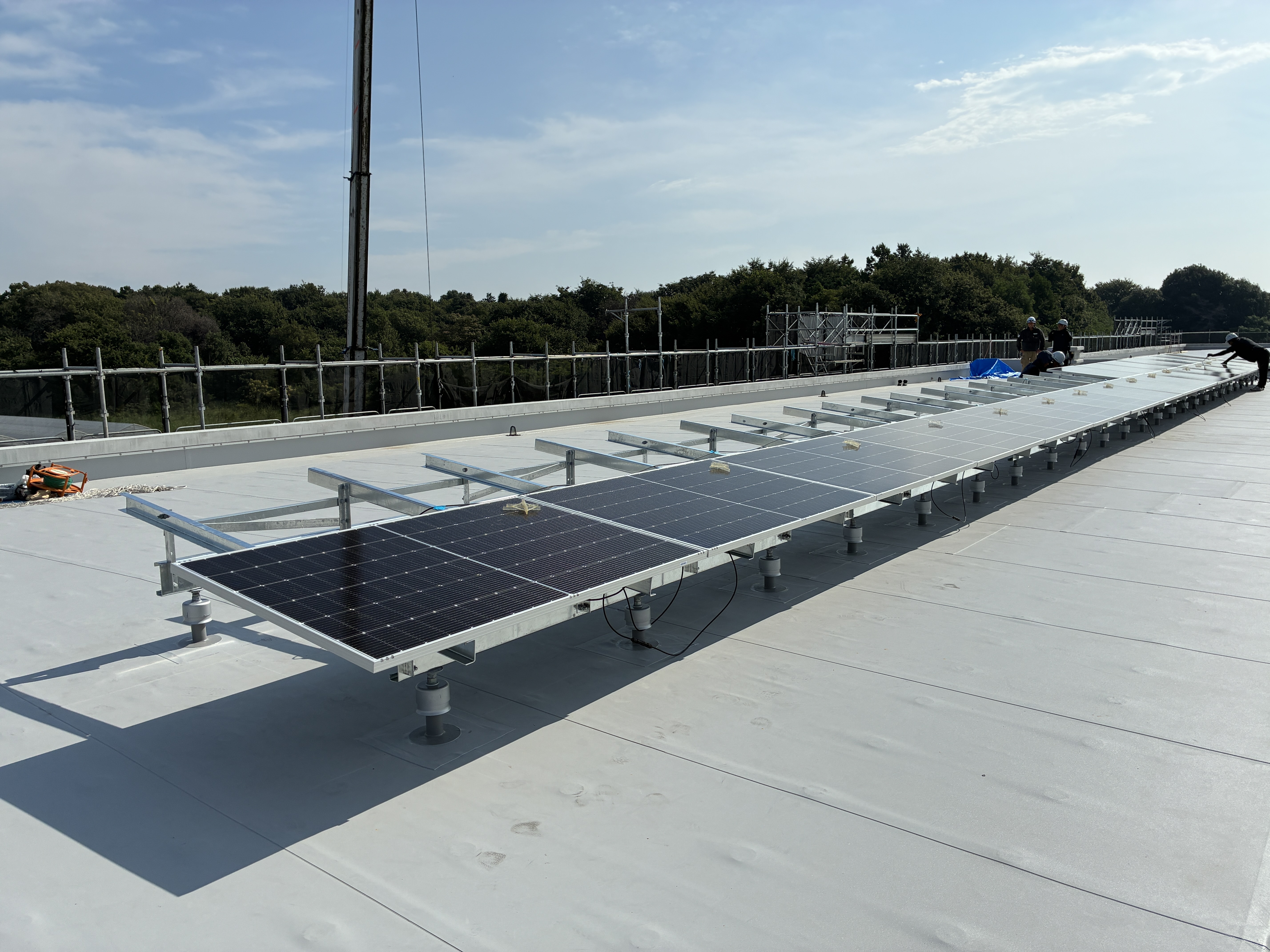 太陽光発電パネル等搬入、設置4